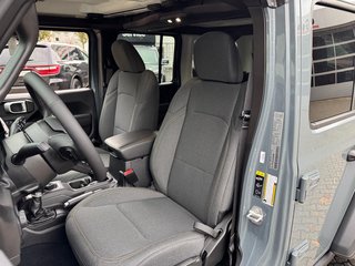 Jeep Wrangler Unlimited JL Willys 3.6 V6 Automatik LED Kamera - bilder 15