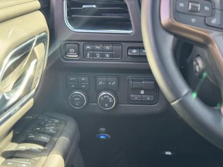 Chevrolet Suburban High Country 6.2 V8 4x4 + LPG - foto 27