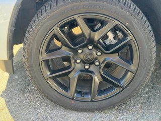 Dodge RAM Laramie Night + Luftfederung + elektr. Trittbretter AHK , Beifahrerdisplay - foto 11
