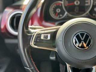 Volkswagen up! 1.0 TSI GTI - bilder 24