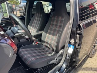 Volkswagen up! 1.0 TSI GTI - bilder 14