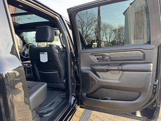 Dodge RAM Limited Night Exclusive + 24" +elektr. Rollo - bilder 24