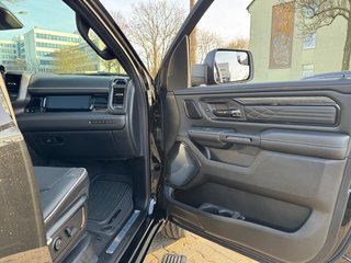 Dodge RAM Limited Night Exclusive + 24" +elektr. Rollo - bilder 19