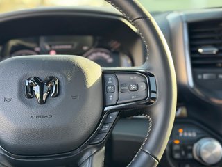 Dodge RAM Limited Night Exclusive + 24" +elektr. Rollo - bilder 29