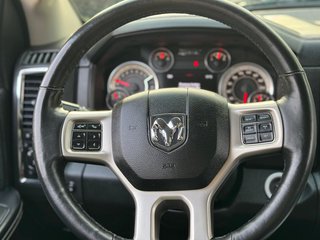 Dodge RAM 5.7 V8 Crew Cab Laramie + LPG - foto 21