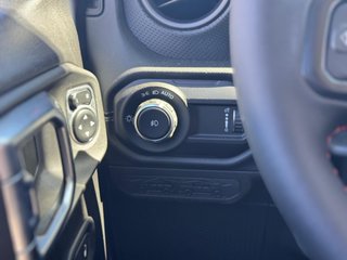 Jeep Wrangler 3.6l V6 Automatik Rubicon - foto 27