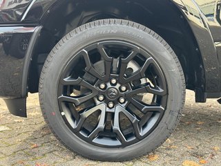 Dodge RAM 3.0L Limited Night Ebony Red +Rambox - foto 13