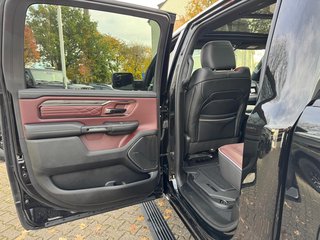 Dodge RAM 3.0L Limited Night Ebony Red +Rambox - foto 14