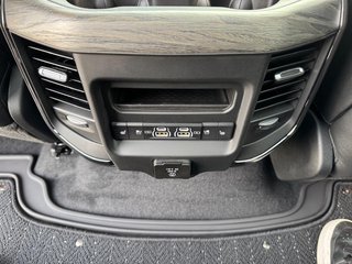 Dodge RAM 3.0L Limited Night Ebony Red +Rambox - foto 28