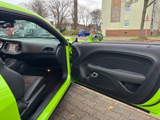 Dodge Challenger 6.4 V8 R/T Scat Pack Carbon + tiefer + Klappenauspuff - bilder 19