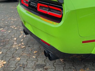 Dodge Challenger 6.4 V8 R/T Scat Pack Carbon + tiefer + Klappenauspuff - bilder 14