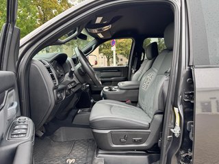 Dodge RAM 2500 Power Wagon 6.4 V8 4x4 12" Navi + AHK + 6-Sitzer - bilder 14