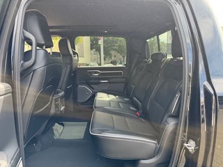 Dodge RAM 1500 Laramie Night + Luftfederung + elektr. Trittbretter AHK , Beifahrerdisplay - bilder 21