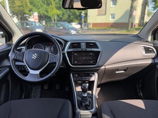 Suzuki SX4 S-Cross Club - foto 24