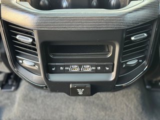 Dodge RAM 5.7 V8 Limited Night Edition + Rambox + Umbau - bilder 26