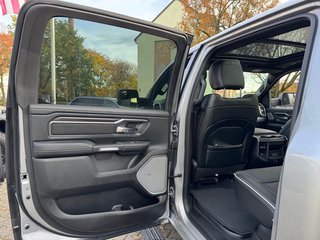 Dodge RAM Laramie Night Premium Rambox + teilbare Heckklappe + 5 Jahre Garantie - bilder 19