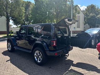 Jeep Wrangler Sahara Unlimited - bilder 11