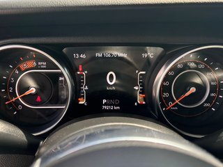Jeep Wrangler Sahara Unlimited - bilder 23