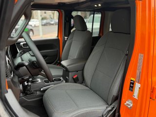 Jeep Wrangler Unlimited 3.6 V6 Automatik Willys +22" Leichtmetallfelgen - bilder 14