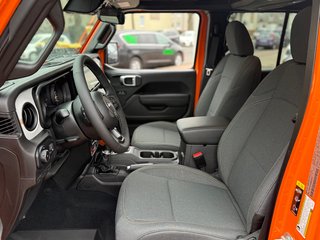 Jeep Wrangler Unlimited 3.6 V6 Automatik Willys +22" Leichtmetallfelgen - bilder 13