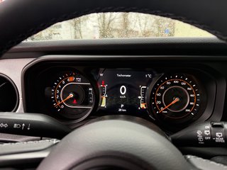 Jeep Wrangler Unlimited 3.6 V6 Automatik Willys +22" Leichtmetallfelgen - bilder 27