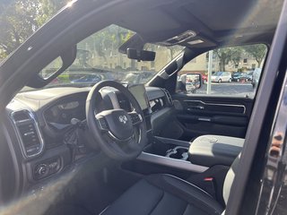 Dodge RAM Laramie Night Premium + 5 Jahre Garantie AHK + elekr. Heckklappe + Beifahrerdisplay - bilder 14