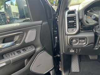 Dodge RAM Laramie Night Premium + 5 Jahre Garantie AHK + elekr. Heckklappe + Beifahrerdisplay - bilder 23