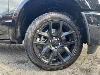 Dodge RAM Laramie Night Premium + 5 Jahre Garantie AHK + elekr. Heckklappe + Beifahrerdisplay - bilder 27