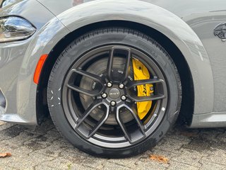 Dodge Charger Hellcat 6.2 V8 Widebody Last Call Carbon + Yellow Brakes - foto 12