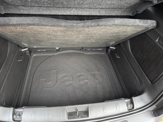 Jeep Renegade 1.6l Longitude Design Black-Pack - bilder 23