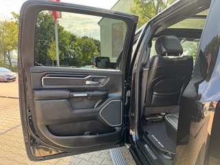 Dodge RAM 1500 5.7 V8 Crew Cab Laramie Night Luftf. - bilder 17