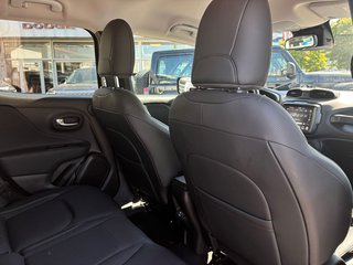 Jeep Renegade S Plug-In-Hybrid 4xe + Winterkompletträder - bilder 26