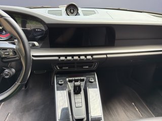 Porsche 992 Carrera S Cabriolet PDK*LIFT**Approved*SAGA*SportDesign*Chrono*Matrix* - bilder 2