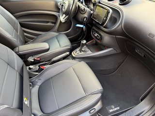 smart BRABUS Tailormade Cabrio *LED*EQ-Interieur*Soundanlage*1of1*EINZELSTÜCK*18Zoll* Basis 66 kW - bilder 7