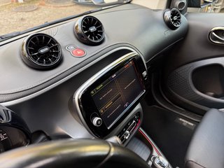 smart BRABUS Tailormade Cabrio *LED*EQ-Interieur*Soundanlage*1of1*EINZELSTÜCK*18Zoll* Basis 66 kW - bilder 13