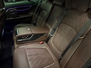 BMW 740 d xDrive *HeadUp*LaserLight*Standhz*HarmanKardon* - bilder 7