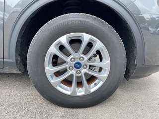 Ford Kuga 2.5 l Duratec Plug-In Hybrid Titanium Autom. NAVI/DAB/RFK WINTER-PAKET el. HECKKLAPPE KLIMAAUTOMATIK TEMPOMAT - foto 9