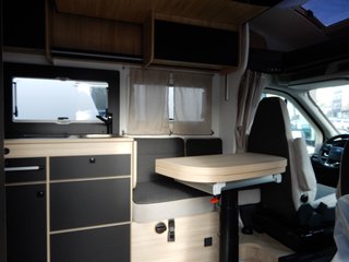 Challenger 337 Etape Edition 165 PS Automatic mit Hubbett - foto 7