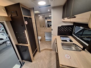 Challenger 260 Graphite 165 PS Mj 2026 Automatic - foto 3