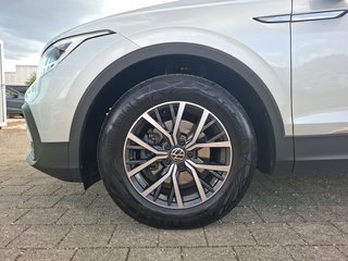 Volkswagen Tiguan 1.5 TSI Life DSG / LED / APP-CONNECT / SITZHEIZUNG / KAMERA - bilder 13