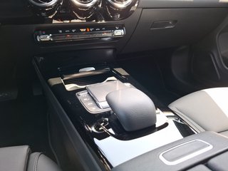 Mercedes-Benz CLA 200 d Shooting Brake AUTOMATIK / AHK / LED-HIGH / NAVI - foto 4