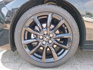 Mazda 3 2.5 e-SKYACTIV G 140PS 6AT Homura - bilder 10
