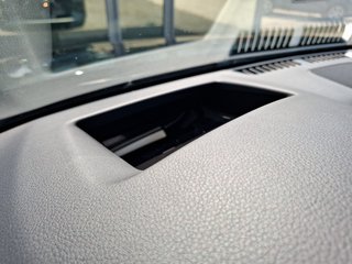 Mazda 3 2.5 e-SKYACTIV G 140PS 6AT Homura - bilder 12