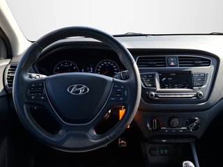 Hyundai i20 Active Select 1.4 KLIMA / BLUETOOTH / METALLIC - foto 1