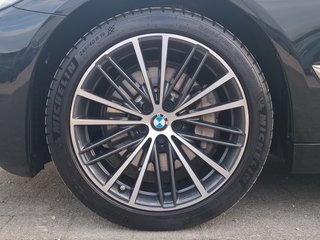 BMW 530 i Touring Luxury-Line AUTOMATIK / PANORAMA / STANDHEIZUNG - foto 8