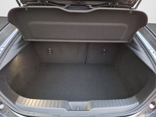 Mazda 3 2.5 e-SKYACTIV G 140PS 6AT Homura - bilder 11