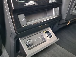 Volkswagen Touareg 3.0 TSI Atmosphere 4Motion AHK / PANORAMA / STHZG - bilder 16