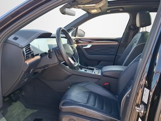 Volkswagen Touareg 3.0 TSI Atmosphere 4Motion AHK / PANORAMA / STHZG - bilder 4