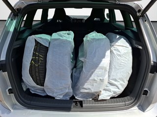 Skoda Karoq 1.5 TSI Sportline DSG / AHK / ACC / NAVI / KAMERA - bilder 11