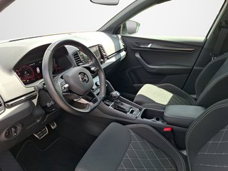 Skoda Karoq 1.5 TSI Sportline DSG / AHK / ACC / NAVI / KAMERA - bilder 4